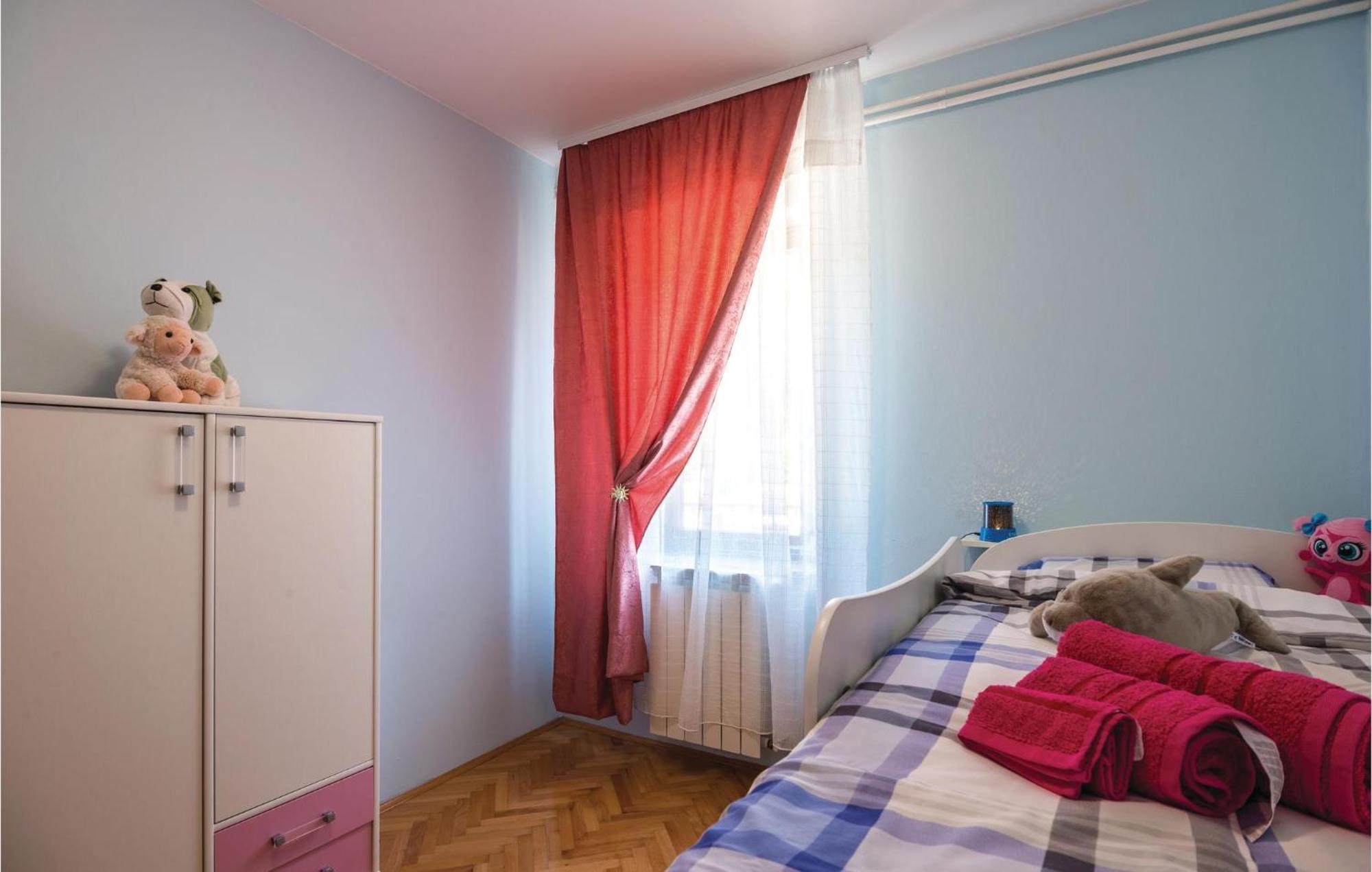 Amazing Apartment In Veprinac With Kitchen Zewnętrze zdjęcie